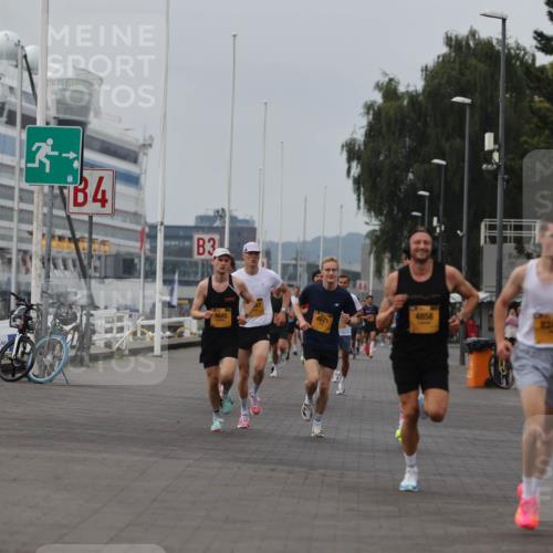 13.09.2026 - Kiel Lauf Andreas Tolksdorf http://msf.ph/oto/10332522 13.09.2026 09:51:31 Kiellinie 4, 3, 4645, 4621, 6, 4858, 1240 meine-sportfotos.de