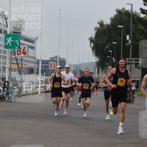 13.09.2026 - Kiel Lauf Andreas Tolksdorf http://msf.ph/oto/10332532 13.09.2026 09:51:31 Kiellinie 4, 3, 4645, 4621, 96, 4858, 8240 meine-sportfotos.de