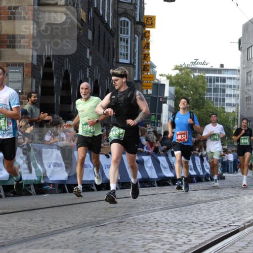 13.09.2026 - 21. swb-Marathon Bremen Strokosch-Dieckow http://msf.ph/oto/10332551 13.09.2026 13:16:02 Ziel 982, 1033, 1445, 2733, 3119, 3346, 3422, 3536, 3689, 3836, 3991, 4212, 4573, 4653, 5533, 5588, 6162, 6481, 6515, 7203, 7992, 9029, 9122, 9391, 9475, 9777, 13249, 481, 663, 740, 1605, 3134, 4128, 6106, 6721, 6744, 8398, 8487, 9031, 9115, 13008, 13158 meine-sportfotos.de