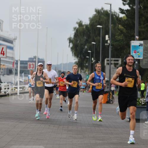13.09.2026 - Kiel Lauf Andreas Tolksdorf http://msf.ph/oto/10332557 13.09.2026 09:51:32 Kiellinie 4, 3, 4645, 678, 4858, 8240 meine-sportfotos.de
