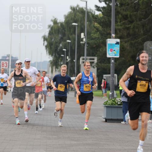 13.09.2026 - Kiel Lauf Andreas Tolksdorf http://msf.ph/oto/10332591 13.09.2026 09:51:33 Kiellinie 4, 3, 4645, 9678, 4621, 4858 meine-sportfotos.de