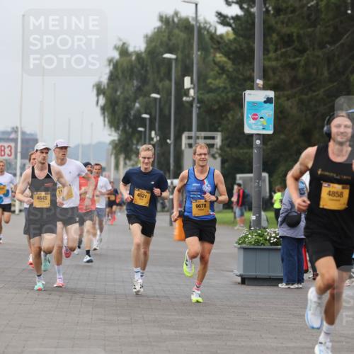 13.09.2026 - Kiel Lauf Andreas Tolksdorf http://msf.ph/oto/10332596 13.09.2026 09:51:33 Kiellinie 4, 3, 4621, 4645, 9678, 4858 meine-sportfotos.de