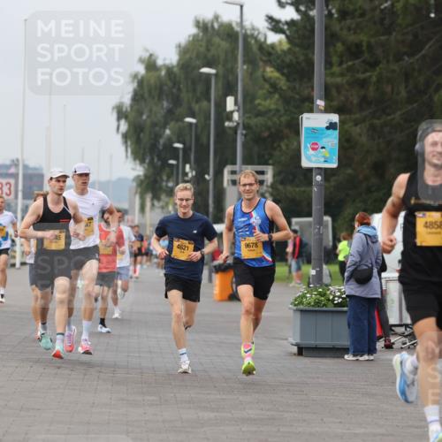 13.09.2026 - Kiel Lauf Andreas Tolksdorf http://msf.ph/oto/10332607 13.09.2026 09:51:33 Kiellinie 4, 3, 45, 47, 9678, 4621, 4858 meine-sportfotos.de