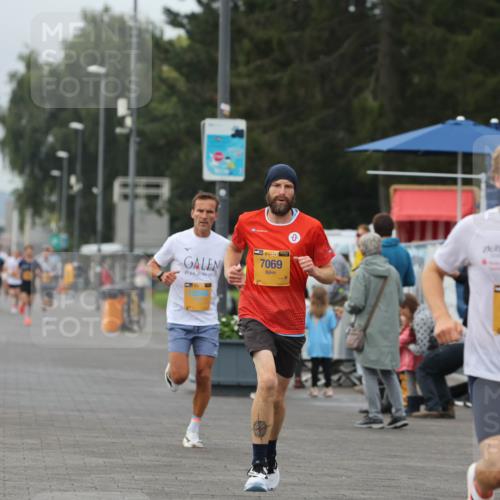 13.09.2026 - Kiel Lauf Andreas Tolksdorf http://msf.ph/oto/10332644 13.09.2026 09:51:40 Kiellinie 8809, 7069, 0, 6433 meine-sportfotos.de