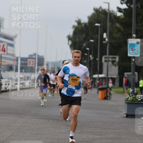13.09.2026 - Kiel Lauf Andreas Tolksdorf http://msf.ph/oto/10332711 13.09.2026 09:51:42 Kiellinie 84, 83, 38, 8809 meine-sportfotos.de
