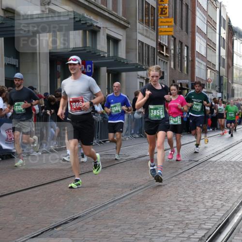 13.09.2026 - 21. swb-Marathon Bremen Strokosch-Dieckow http://msf.ph/oto/10332719 13.09.2026 13:23:18 Ziel 135, 672, 2371, 2409, 2485, 2490, 2560, 2627, 3078, 3138, 3173, 3531, 3642, 3856, 3861, 3939, 4601, 5011, 5116, 5231, 5908, 6157, 6648, 6843, 6848, 6923, 7216, 8095, 8290, 8560, 8863, 9088, 9196, 1809, 1900, 1935, 2306, 2367, 2427, 2827, 2899, 2914, 2961, 3098, 3233, 3374, 3531, 3729, 3920, 5114, 5820, 5821, 6923, 7909, 8045, 8231, 8304, 8377, 8671, 8672, 8732, 8787, 8819, 8820, 8863, 9436, 9827, 9921, 10127 meine-sportfotos.de