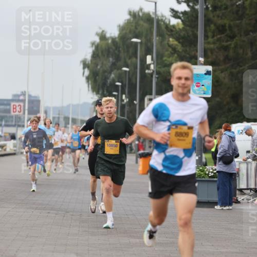 13.09.2026 - Kiel Lauf Andreas Tolksdorf http://msf.ph/oto/10332733 13.09.2026 09:51:43 Kiellinie 4, 3, 10850, 8809 meine-sportfotos.de