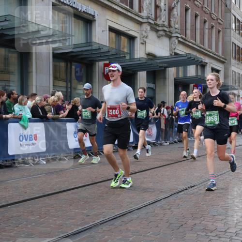 13.09.2026 - 21. swb-Marathon Bremen Strokosch-Dieckow http://msf.ph/oto/10332738 13.09.2026 13:23:19 Ziel 135, 672, 2288, 2371, 2409, 2485, 2490, 2560, 2627, 3078, 3138, 3173, 3642, 3856, 3861, 3939, 4601, 5011, 5116, 5231, 5908, 6157, 6332, 6648, 6843, 6848, 7216, 8095, 8290, 8560, 9088, 9196, 1809, 1900, 1935, 2306, 2367, 2427, 2827, 2899, 2914, 2961, 3098, 3233, 3374, 3531, 3729, 3920, 5114, 5820, 5821, 6923, 7909, 8045, 8231, 8304, 8671, 8672, 8732, 8787, 8819, 8820, 8863, 9436, 9827, 9921, 10127 meine-sportfotos.de