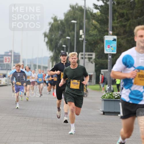 13.09.2026 - Kiel Lauf Andreas Tolksdorf http://msf.ph/oto/10332774 13.09.2026 09:51:44 Kiellinie 84, 83, 10850, 8809 meine-sportfotos.de