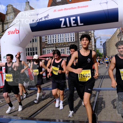 13.09.2026 - 21. swb-Marathon Bremen Tim E. http://msf.ph/oto/10332775 13.09.2026 11:05:06 Ziel 10198, 10283, 10315, 10481, 10729, 10741, 10855, 10856, 10940, 11006, 11133, 11272, 11364, 11366, 11395, 11518, 11592, 11705, 11757, 11939, 12005, 12235, 12420, 12493, 12495, 12498, 12500, 12502, 12563 meine-sportfotos.de