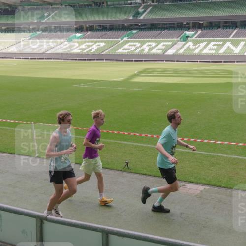 13.09.2026 - 21. swb-Marathon Bremen Michael Burmester http://msf.ph/oto/10332780 13.09.2026 13:04:51 Laufen im Stadion 178, 209, 210, 244, 323, 394, 488, 534, 536, 565, 596, 647, 725, 881, 891, 900, 1073, 1239, 1243, 1307, 1308, 1343, 1373, 1380, 1456, 1458, 1479, 1627, 1649, 1653, 1656, 1687, 1771, 1780, 1914, 1932, 1941, 2023, 2089, 2126, 2223, 2241, 2301, 2369, 2430, 2434, 2452, 2602, 2625, 2723, 2742, 2764, 2851, 2867, 2872, 2891, 2910, 2919, 2957, 2959, 2977, 2985, 3028, 3030, 3217, 3278, 3320, 3343, 3402, 3419, 3425, 3444, 3454, 3485, 3510, 3521, 3579, 3618, 3796, 3859, 3909, 242 meine-sportfotos.de