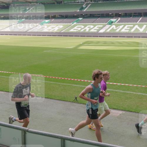 13.09.2026 - 21. swb-Marathon Bremen Michael Burmester http://msf.ph/oto/10332795 13.09.2026 13:04:52 Laufen im Stadion 178, 209, 210, 244, 323, 394, 488, 534, 536, 565, 596, 647, 725, 881, 891, 900, 1073, 1239, 1243, 1307, 1308, 1343, 1373, 1380, 1456, 1458, 1479, 1627, 1649, 1653, 1656, 1687, 1771, 1780, 1914, 1932, 1941, 2023, 2089, 2126, 2223, 2241, 2301, 2369, 2430, 2434, 2452, 2602, 2723, 2742, 2764, 2851, 2867, 2872, 2891, 2910, 2919, 2957, 2959, 2977, 2985, 3028, 3030, 3217, 3278, 3320, 3343, 3402, 3419, 3425, 3444, 3454, 3485, 3521, 3579, 3618, 3796, 3909, 242 meine-sportfotos.de