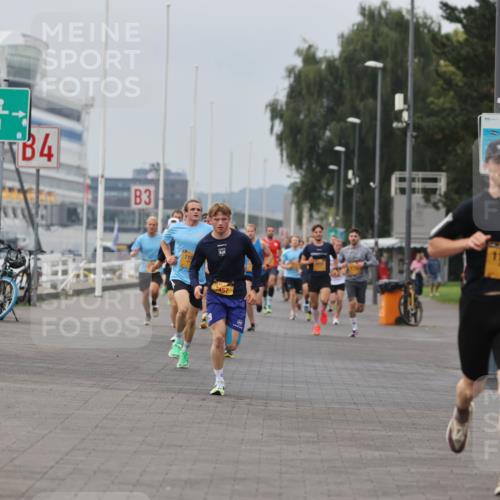 13.09.2026 - Kiel Lauf Andreas Tolksdorf http://msf.ph/oto/10332845 13.09.2026 09:51:46 Kiellinie 4, 3, 719, 2457, 11798 meine-sportfotos.de