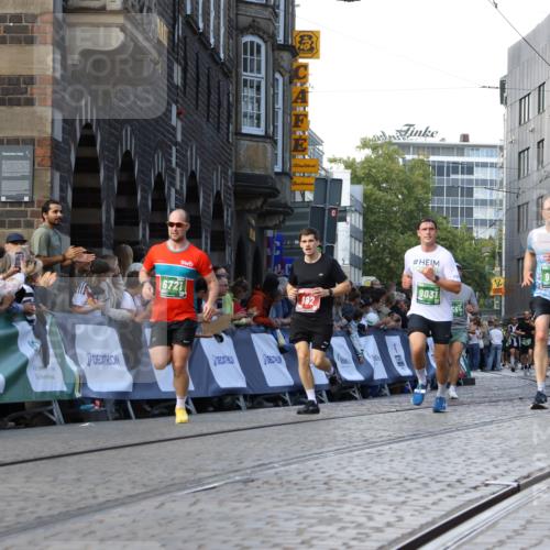 13.09.2026 - 21. swb-Marathon Bremen Strokosch-Dieckow http://msf.ph/oto/10332861 13.09.2026 13:16:13 Ziel 145, 982, 1955, 2623, 2733, 3119, 3149, 3422, 3689, 3836, 3991, 4573, 4823, 5430, 5474, 5588, 5913, 6481, 7307, 7413, 9122, 9278, 13149, 13249, 740, 755, 792, 1162, 1605, 2604, 5554, 5963, 6721, 7053, 7603, 7801, 9031, 9115 meine-sportfotos.de