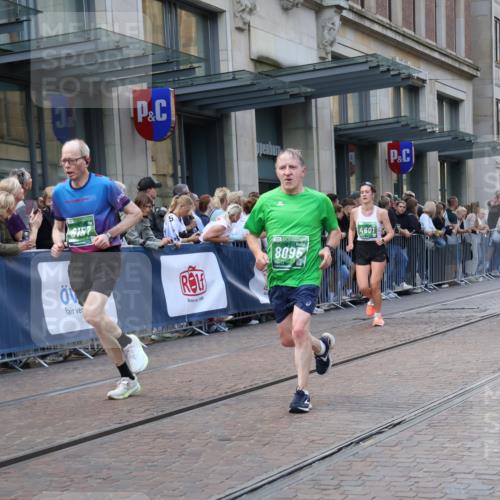 13.09.2026 - 21. swb-Marathon Bremen Strokosch-Dieckow http://msf.ph/oto/10332865 13.09.2026 13:23:25 Ziel 135, 672, 2288, 2409, 2485, 2490, 2517, 2560, 2627, 3078, 3138, 3173, 3642, 3856, 3939, 4601, 4671, 5011, 5116, 5231, 5908, 6157, 6332, 6648, 6843, 6848, 7216, 7357, 7475, 7761, 8051, 8052, 8095, 8290, 8560, 9088, 9196, 10115, 13197, 1809, 1900, 2306, 2367, 2371, 2427, 2827, 2899, 2961, 3173, 3374, 3531, 3729, 3861, 3920, 5114, 5820, 5821, 6923, 8045, 8231, 8304, 8732, 8787, 8863, 9088, 9196, 9436, 9827, 10127 meine-sportfotos.de