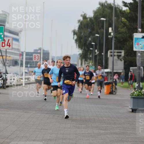 13.09.2026 - Kiel Lauf Andreas Tolksdorf http://msf.ph/oto/10332872 13.09.2026 09:51:47 Kiellinie 4, 3, 29, 11798, 7457 meine-sportfotos.de