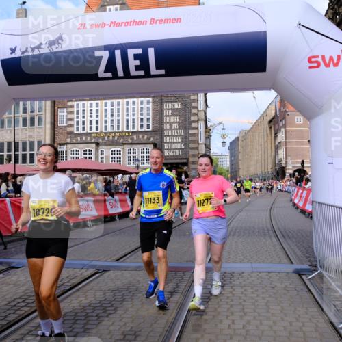 13.09.2026 - 21. swb-Marathon Bremen Tim E. http://msf.ph/oto/10332894 13.09.2026 11:05:10 Ziel 10198, 10283, 10315, 10465, 10481, 10729, 10741, 10850, 10855, 10856, 10940, 10975, 11006, 11133, 11272, 11366, 11395, 11518, 11705, 11757, 11939, 12005, 12235, 12420, 12493, 12495, 12498, 12500, 12502, 12522, 12563 meine-sportfotos.de
