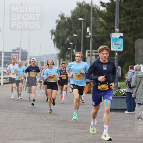 13.09.2026 - Kiel Lauf Andreas Tolksdorf http://msf.ph/oto/10332900 13.09.2026 09:51:49 Kiellinie 4, 83, 9298, 6958, 7195 meine-sportfotos.de