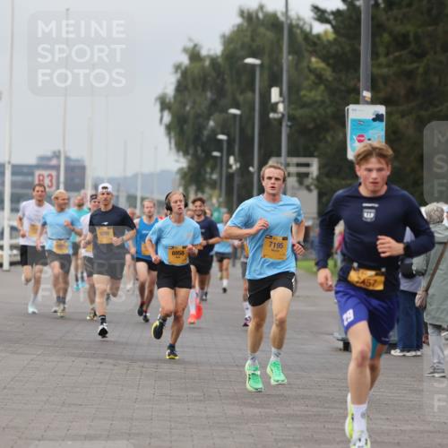 13.09.2026 - Kiel Lauf Andreas Tolksdorf http://msf.ph/oto/10332917 13.09.2026 09:51:50 Kiellinie 4, 9298, 6958, 7195, 2457 meine-sportfotos.de