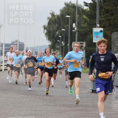 13.09.2026 - Kiel Lauf Andreas Tolksdorf http://msf.ph/oto/10332924 13.09.2026 09:51:50 Kiellinie 3, 4, 93, 9298, 6958, 7195 meine-sportfotos.de