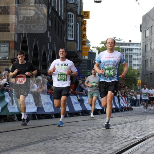 13.09.2026 - 21. swb-Marathon Bremen Strokosch-Dieckow http://msf.ph/oto/10332935 13.09.2026 13:16:15 Ziel 145, 982, 1955, 2623, 2733, 3119, 3149, 3422, 3689, 3836, 3991, 4128, 4823, 5430, 5474, 5588, 5913, 6481, 7307, 7413, 8487, 9122, 9278, 13149, 13249, 755, 792, 1076, 1162, 2604, 5554, 5963, 7053, 7603, 7801, 8171, 8288, 9031, 9115 meine-sportfotos.de
