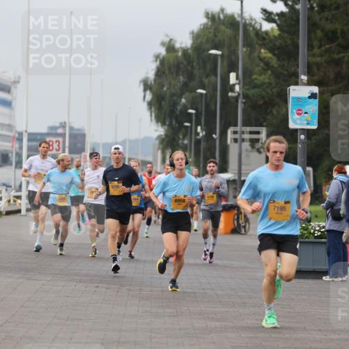 13.09.2026 - Kiel Lauf Andreas Tolksdorf http://msf.ph/oto/10332936 13.09.2026 09:51:50 Kiellinie 4, 83, 3465, 9298, 0964, 1, 3, 6958, 4199, 7195 meine-sportfotos.de