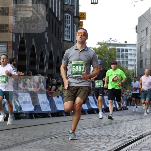 13.09.2026 - 21. swb-Marathon Bremen Strokosch-Dieckow http://msf.ph/oto/10332976 13.09.2026 13:16:22 Ziel 145, 481, 663, 1955, 2623, 3134, 3149, 4128, 4823, 5430, 5474, 5913, 6106, 6481, 6744, 7307, 7413, 8487, 9278, 13008, 13149, 13158, 816, 1076, 1162, 2604, 5255, 6367, 7053, 7603, 7801, 8171, 8288 meine-sportfotos.de