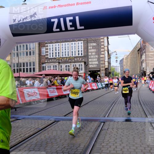 13.09.2026 - 21. swb-Marathon Bremen Tim E. http://msf.ph/oto/10333007 13.09.2026 11:05:19 Ziel 10315, 10370, 10465, 10718, 10729, 10741, 10800, 10850, 10855, 10856, 10975, 11105, 11133, 11272, 11281, 11395, 11518, 11584, 11722, 11757, 11900, 11939, 12002, 12064, 12099, 12235, 12335, 12420, 12522 meine-sportfotos.de