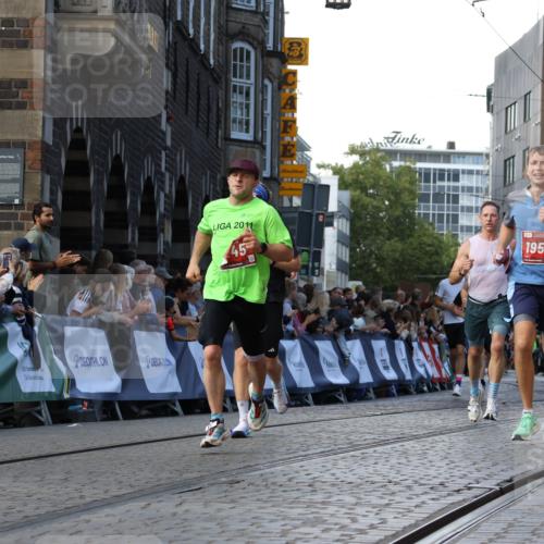 13.09.2026 - 21. swb-Marathon Bremen Strokosch-Dieckow http://msf.ph/oto/10333008 13.09.2026 13:16:23 Ziel 145, 481, 663, 1955, 2623, 3134, 3149, 4128, 4823, 5430, 5474, 5913, 6106, 6744, 7307, 7413, 8398, 8487, 9278, 13008, 13149, 13158, 816, 1076, 1162, 2604, 5255, 6367, 7053, 7603, 7801, 8171, 8288 meine-sportfotos.de