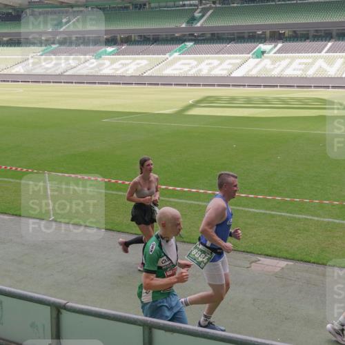 13.09.2026 - 21. swb-Marathon Bremen Michael Burmester http://msf.ph/oto/10333110 13.09.2026 13:05:21 Laufen im Stadion 178, 209, 217, 244, 323, 394, 430, 534, 536, 565, 647, 784, 891, 900, 1073, 1239, 1243, 1274, 1307, 1308, 1343, 1373, 1380, 1456, 1533, 1581, 1627, 1653, 1656, 1687, 1780, 1914, 1932, 1941, 2023, 2076, 2089, 2126, 2241, 2244, 2265, 2301, 2310, 2355, 2369, 2393, 2430, 2452, 2464, 2602, 2723, 2742, 2764, 2867, 2872, 2891, 2910, 2919, 2957, 2959, 2985, 3028, 3030, 3115, 3217, 3278, 3320, 3343, 3419, 3425, 3444, 3454, 3485, 3521, 3796, 3909, 242 meine-sportfotos.de
