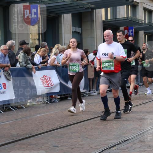 13.09.2026 - 21. swb-Marathon Bremen Strokosch-Dieckow http://msf.ph/oto/10333115 13.09.2026 13:23:35 Ziel 342, 2210, 2288, 2370, 2485, 2517, 2560, 2967, 3044, 3642, 4601, 4671, 5011, 5104, 5116, 5146, 5231, 5397, 5623, 6157, 6332, 6648, 6772, 7094, 7105, 7216, 7357, 7475, 7761, 8051, 8052, 8095, 8179, 8290, 10059, 10115, 13007, 13197, 135, 672, 2306, 2371, 2409, 2427, 2485, 2490, 2560, 2627, 2899, 3078, 3138, 3173, 3531, 3856, 3861, 3939, 5820, 5821, 5908, 6843, 6848, 6923, 8045, 8560, 8863, 9088, 9196, 9436, 10127 meine-sportfotos.de
