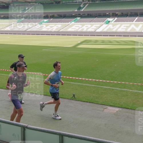 13.09.2026 - 21. swb-Marathon Bremen Michael Burmester http://msf.ph/oto/10333118 13.09.2026 13:05:23 Laufen im Stadion 178, 209, 217, 244, 323, 394, 430, 534, 536, 565, 647, 784, 891, 900, 1073, 1239, 1243, 1274, 1307, 1308, 1343, 1373, 1380, 1456, 1533, 1581, 1627, 1653, 1656, 1687, 1780, 1914, 1932, 1941, 2023, 2076, 2089, 2126, 2241, 2244, 2265, 2301, 2310, 2355, 2369, 2393, 2430, 2452, 2464, 2602, 2723, 2742, 2764, 2867, 2872, 2891, 2910, 2919, 2957, 2959, 2985, 3028, 3030, 3115, 3217, 3278, 3320, 3343, 3419, 3425, 3444, 3485, 3521, 3796, 3909, 242 meine-sportfotos.de