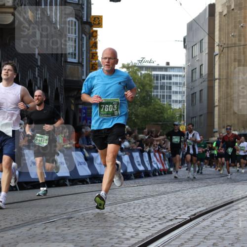 13.09.2026 - 21. swb-Marathon Bremen Strokosch-Dieckow http://msf.ph/oto/10333163 13.09.2026 13:16:27 Ziel 145, 481, 663, 740, 1605, 1955, 2623, 3134, 3149, 4128, 4823, 5430, 6106, 6721, 6744, 7307, 7413, 8398, 8487, 9115, 9278, 13008, 13158, 696, 816, 985, 1076, 2474, 4485, 5255, 6367, 7603, 7875, 8171, 8288 meine-sportfotos.de
