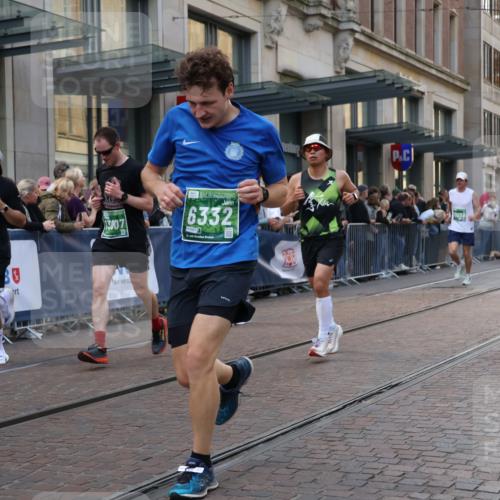 13.09.2026 - 21. swb-Marathon Bremen Strokosch-Dieckow http://msf.ph/oto/10333183 13.09.2026 13:23:37 Ziel 102, 342, 2210, 2288, 2370, 2517, 2967, 3044, 3372, 3642, 4601, 4671, 5011, 5104, 5116, 5146, 5231, 5257, 5397, 5623, 6332, 6648, 6772, 7094, 7105, 7216, 7357, 7475, 7761, 8051, 8052, 8179, 8290, 10059, 10115, 13007, 13197, 13219, 135, 672, 2371, 2409, 2485, 2490, 2560, 2627, 2899, 3078, 3138, 3173, 3531, 3856, 3861, 3939, 5820, 5821, 5908, 6157, 6843, 6848, 6923, 8095, 8560, 8863, 9088, 9196, 9436, 10127 meine-sportfotos.de