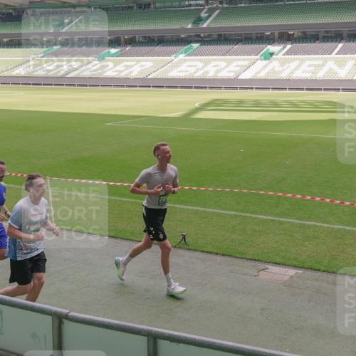 13.09.2026 - 21. swb-Marathon Bremen Michael Burmester http://msf.ph/oto/10333187 13.09.2026 13:05:34 Laufen im Stadion 109, 178, 217, 244, 287, 323, 394, 430, 454, 534, 536, 565, 578, 613, 647, 784, 891, 900, 1073, 1239, 1243, 1274, 1307, 1308, 1373, 1380, 1456, 1533, 1574, 1581, 1627, 1656, 1687, 1780, 1909, 1914, 1932, 1941, 2023, 2076, 2089, 2126, 2241, 2244, 2265, 2301, 2310, 2355, 2369, 2393, 2430, 2452, 2464, 2602, 2723, 2742, 2764, 2867, 2872, 2910, 2919, 2957, 2959, 2985, 3028, 3030, 3115, 3217, 3278, 3320, 3343, 3419, 3425, 3444, 3485, 3521, 3796, 3909 meine-sportfotos.de