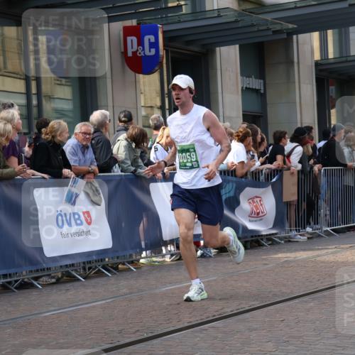 13.09.2026 - 21. swb-Marathon Bremen Strokosch-Dieckow http://msf.ph/oto/10333227 13.09.2026 13:23:40 Ziel 102, 342, 909, 1199, 2210, 2288, 2370, 2517, 2967, 3044, 3372, 4601, 4671, 5011, 5104, 5116, 5146, 5231, 5257, 5397, 5623, 6105, 6332, 6648, 6772, 7094, 7105, 7216, 7357, 7475, 7761, 8051, 8052, 8179, 10059, 10115, 13007, 13197, 13219, 135, 672, 2371, 2409, 2485, 2490, 2560, 2627, 3078, 3138, 3173, 3531, 3642, 3856, 3861, 3939, 5820, 5821, 5908, 6157, 6843, 6848, 6923, 8095, 8290, 8560, 8863, 9088, 9196, 9436 meine-sportfotos.de