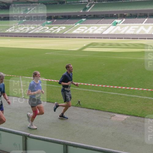 13.09.2026 - 21. swb-Marathon Bremen Michael Burmester http://msf.ph/oto/10333247 13.09.2026 13:05:41 Laufen im Stadion 109, 178, 217, 244, 287, 303, 323, 394, 430, 454, 536, 565, 578, 613, 647, 784, 891, 900, 1073, 1239, 1243, 1274, 1307, 1308, 1365, 1373, 1380, 1456, 1533, 1574, 1581, 1627, 1656, 1687, 1780, 1823, 1909, 1914, 1932, 1941, 2023, 2076, 2089, 2126, 2241, 2244, 2265, 2301, 2310, 2355, 2356, 2369, 2393, 2430, 2452, 2464, 2602, 2723, 2742, 2764, 2867, 2872, 2910, 2919, 2957, 2959, 2985, 3028, 3030, 3115, 3217, 3278, 3320, 3343, 3419, 3444, 3485, 3521, 3796, 3909 meine-sportfotos.de