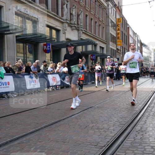 13.09.2026 - 21. swb-Marathon Bremen Strokosch-Dieckow http://msf.ph/oto/10333270 13.09.2026 13:23:41 Ziel 102, 342, 909, 1199, 2210, 2288, 2370, 2517, 2967, 3044, 3372, 4601, 4671, 5011, 5104, 5116, 5146, 5231, 5257, 5397, 5481, 5623, 6105, 6332, 6648, 6772, 7059, 7094, 7105, 7216, 7357, 7475, 7761, 8051, 8052, 8082, 8179, 10059, 10115, 13007, 13197, 13219, 135, 672, 2371, 2409, 2485, 2490, 2560, 2627, 3078, 3138, 3173, 3531, 3642, 3856, 3861, 3939, 4601, 5231, 5908, 6157, 6843, 6848, 6923, 7216, 8095, 8290, 8560, 8863, 9088, 9196, 9436 meine-sportfotos.de