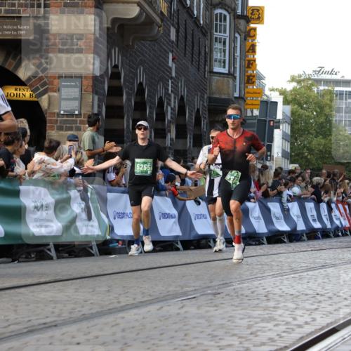 13.09.2026 - 21. swb-Marathon Bremen Strokosch-Dieckow http://msf.ph/oto/10333281 13.09.2026 13:16:32 Ziel 481, 663, 740, 755, 792, 1605, 2623, 3134, 4128, 5554, 6106, 6721, 6744, 8398, 8487, 9031, 9115, 13008, 13158, 472, 675, 696, 734, 816, 827, 985, 2473, 2474, 2809, 3716, 4135, 4485, 5255, 5772, 6367, 6531, 6535, 7875 meine-sportfotos.de