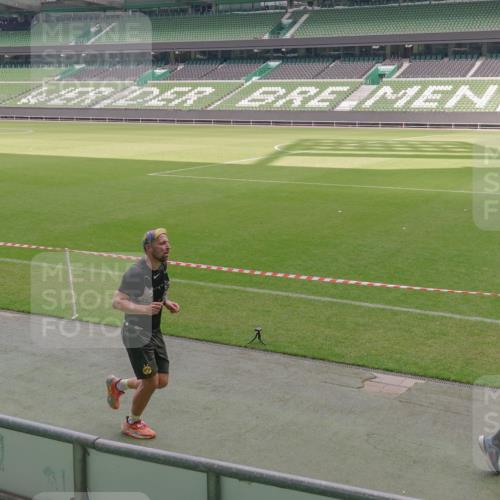 13.09.2026 - 21. swb-Marathon Bremen Michael Burmester http://msf.ph/oto/10333290 13.09.2026 13:05:44 Laufen im Stadion 109, 178, 217, 244, 287, 303, 323, 394, 430, 454, 536, 565, 578, 613, 647, 784, 891, 900, 1073, 1239, 1243, 1274, 1307, 1308, 1365, 1373, 1380, 1456, 1533, 1574, 1581, 1627, 1656, 1687, 1780, 1823, 1909, 1914, 1932, 1941, 2023, 2076, 2089, 2126, 2241, 2244, 2265, 2275, 2301, 2310, 2355, 2356, 2369, 2393, 2430, 2452, 2464, 2602, 2723, 2742, 2764, 2867, 2872, 2902, 2910, 2919, 2957, 2959, 2985, 3030, 3115, 3217, 3278, 3320, 3343, 3419, 3444, 3485, 3909 meine-sportfotos.de