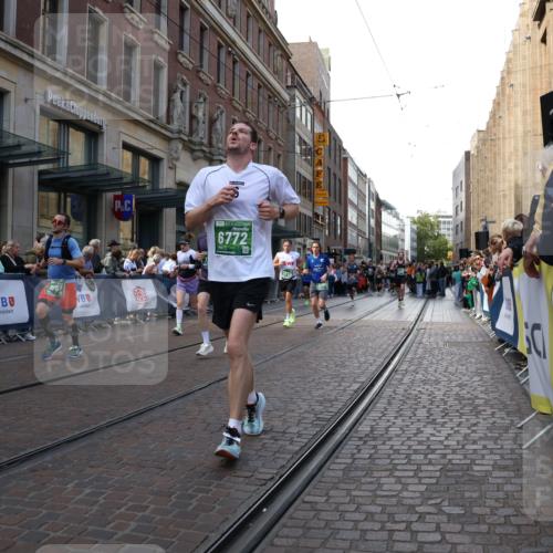 13.09.2026 - 21. swb-Marathon Bremen Strokosch-Dieckow http://msf.ph/oto/10333331 13.09.2026 13:23:43 Ziel 102, 342, 776, 909, 1199, 2210, 2288, 2370, 2517, 2967, 3044, 3372, 4671, 5012, 5104, 5116, 5146, 5208, 5257, 5397, 5481, 5623, 6105, 6332, 6648, 6772, 7059, 7094, 7105, 7357, 7475, 7761, 8051, 8052, 8082, 8179, 9087, 10059, 10115, 13007, 13197, 13219, 135, 672, 2371, 2409, 2485, 2490, 2560, 2627, 3078, 3138, 3173, 3531, 3642, 3856, 3861, 3939, 4601, 5011, 5116, 5231, 5908, 6157, 6648, 6843, 6848, 6923, 7216, 8095, 8290, 8560, 8863, 9088, 9196 meine-sportfotos.de