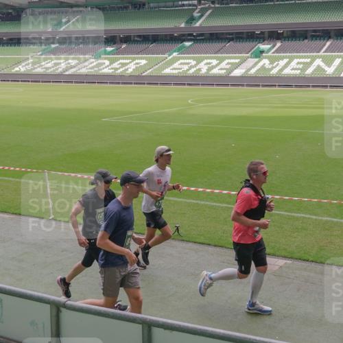 13.09.2026 - 21. swb-Marathon Bremen Michael Burmester http://msf.ph/oto/10333342 13.09.2026 13:05:52 Laufen im Stadion 109, 178, 217, 244, 287, 303, 323, 394, 430, 454, 536, 565, 578, 613, 647, 784, 891, 900, 1073, 1083, 1205, 1239, 1243, 1274, 1307, 1308, 1365, 1373, 1380, 1437, 1456, 1533, 1574, 1581, 1627, 1656, 1687, 1780, 1823, 1848, 1909, 1914, 1932, 1941, 2023, 2076, 2089, 2126, 2241, 2244, 2265, 2275, 2301, 2310, 2355, 2356, 2393, 2430, 2452, 2464, 2602, 2723, 2742, 2764, 2867, 2902, 2910, 2919, 2957, 2959, 2985, 3030, 3115, 3217, 3278, 3320, 3343, 3419, 3444, 3485 meine-sportfotos.de