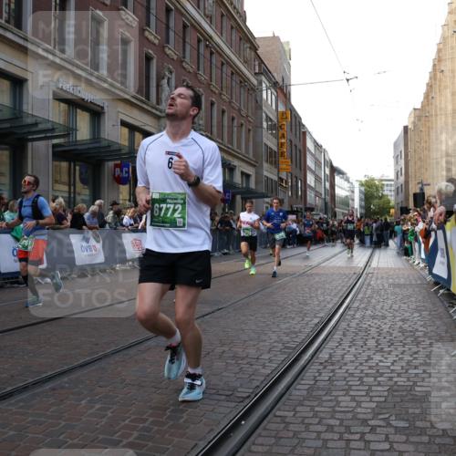 13.09.2026 - 21. swb-Marathon Bremen Strokosch-Dieckow http://msf.ph/oto/10333346 13.09.2026 13:23:43 Ziel 102, 342, 776, 909, 1199, 2210, 2288, 2370, 2517, 2967, 3044, 3372, 4671, 5012, 5104, 5116, 5146, 5208, 5257, 5397, 5481, 5623, 6105, 6332, 6648, 6772, 7059, 7094, 7105, 7357, 7475, 7761, 8051, 8052, 8082, 8179, 9087, 10059, 10115, 13007, 13197, 13219, 135, 672, 2371, 2409, 2485, 2490, 2560, 2627, 3078, 3138, 3173, 3531, 3642, 3856, 3861, 3939, 4601, 5011, 5116, 5231, 5908, 6157, 6648, 6843, 6848, 6923, 7216, 8095, 8290, 8560, 8863, 9088, 9196 meine-sportfotos.de