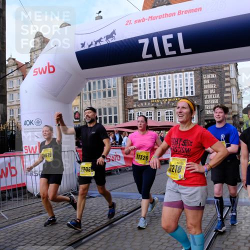 13.09.2026 - 21. swb-Marathon Bremen Tim E. http://msf.ph/oto/10333366 13.09.2026 11:05:31 Ziel 10370, 10411, 10576, 10697, 10717, 10718, 10800, 10802, 10995, 11102, 11105, 11157, 11218, 11281, 11326, 11334, 11584, 11616, 11722, 11900, 12002, 12011, 12064, 12079, 12080, 12099, 12335 meine-sportfotos.de