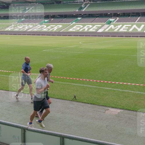 13.09.2026 - 21. swb-Marathon Bremen Michael Burmester http://msf.ph/oto/10333423 13.09.2026 13:05:59 Laufen im Stadion 109, 178, 217, 244, 287, 303, 310, 323, 372, 394, 430, 454, 536, 578, 613, 647, 784, 831, 891, 900, 1073, 1083, 1205, 1239, 1243, 1274, 1307, 1308, 1365, 1380, 1437, 1456, 1533, 1545, 1574, 1581, 1627, 1656, 1687, 1780, 1823, 1848, 1909, 1914, 1932, 1941, 2023, 2076, 2089, 2126, 2241, 2244, 2265, 2275, 2301, 2310, 2355, 2356, 2393, 2430, 2452, 2464, 2602, 2707, 2723, 2742, 2764, 2867, 2902, 2910, 2919, 2957, 2959, 2985, 3030, 3115, 3278, 3320, 3343, 3444, 3485 meine-sportfotos.de