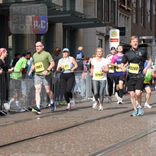 13.09.2026 - 21. swb-Marathon Bremen Strokosch-Dieckow http://msf.ph/oto/10333426 13.09.2026 11:03:42 Ziel 10152, 10357, 10390, 10403, 10429, 10516, 10607, 10659, 10671, 10672, 10720, 10726, 10796, 10912, 10913, 10918, 11149, 11318, 11319, 11325, 11451, 11470, 11471, 11511, 11539, 11618, 11726, 11909, 11967, 12001, 12103, 12113, 12140, 12260, 12276, 12392, 12433, 12504, 10090, 10091, 10187, 10309, 10327, 10420, 10569, 10902, 10904, 10950, 11211, 11411, 11595, 11598, 11655, 11746, 11773, 11868, 12074, 12611 meine-sportfotos.de