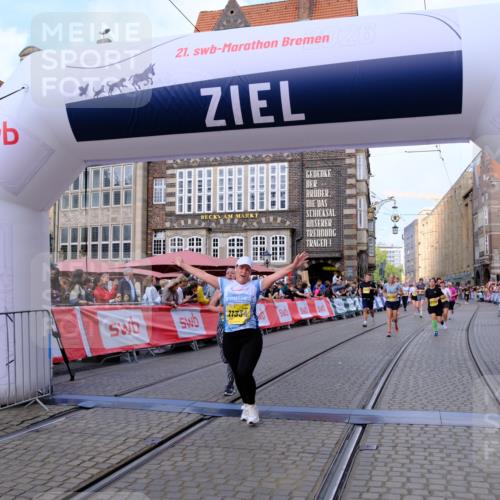 13.09.2026 - 21. swb-Marathon Bremen Tim E. http://msf.ph/oto/10333449 13.09.2026 11:05:38 Ziel 10186, 10411, 10432, 10576, 10697, 10717, 10800, 10802, 10995, 11102, 11146, 11157, 11218, 11314, 11326, 11334, 11387, 11394, 11521, 11571, 11572, 11584, 11616, 11722, 12011, 12055, 12079, 12080, 12251 meine-sportfotos.de