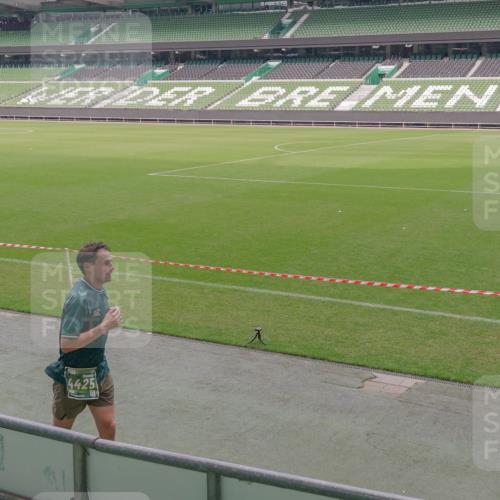 13.09.2026 - 21. swb-Marathon Bremen Michael Burmester http://msf.ph/oto/10333452 13.09.2026 13:06:01 Laufen im Stadion 109, 178, 217, 244, 287, 303, 310, 323, 372, 394, 430, 454, 536, 578, 613, 647, 784, 831, 891, 900, 1073, 1083, 1205, 1239, 1243, 1274, 1307, 1308, 1365, 1380, 1437, 1456, 1533, 1545, 1574, 1581, 1627, 1656, 1687, 1780, 1823, 1848, 1909, 1914, 1932, 1941, 2023, 2076, 2089, 2126, 2241, 2244, 2265, 2275, 2301, 2310, 2355, 2356, 2393, 2430, 2452, 2464, 2602, 2707, 2723, 2742, 2764, 2867, 2902, 2910, 2919, 2959, 2985, 3030, 3115, 3278, 3320, 3343, 3444, 3485 meine-sportfotos.de