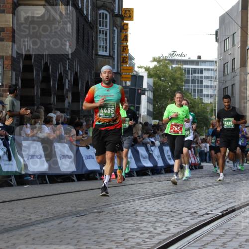 13.09.2026 - 21. swb-Marathon Bremen Strokosch-Dieckow http://msf.ph/oto/10333485 13.09.2026 13:16:40 Ziel 481, 663, 740, 755, 792, 1076, 1162, 1605, 2604, 5554, 5963, 6106, 6721, 6744, 7053, 7603, 7801, 8171, 8288, 8398, 9031, 9115, 13008, 385, 472, 675, 696, 734, 827, 1970, 2319, 2473, 2809, 3716, 3961, 4135, 4137, 4485, 5772, 6049, 6531, 6535, 6819, 7297, 7387 meine-sportfotos.de