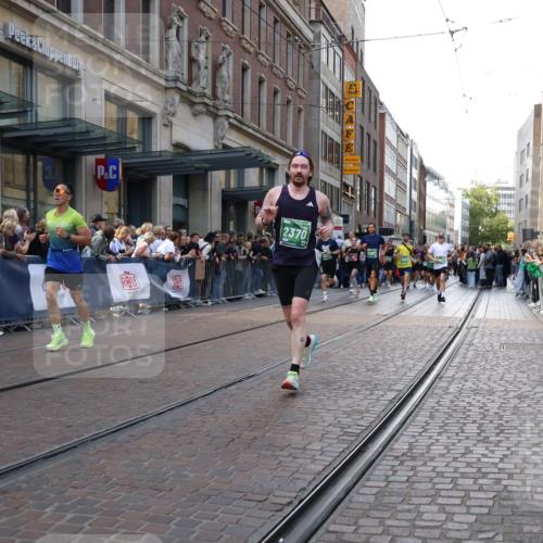 13.09.2026 - 21. swb-Marathon Bremen Strokosch-Dieckow http://msf.ph/oto/10333509 13.09.2026 13:23:47 Ziel 102, 342, 776, 909, 1199, 2210, 2370, 2491, 2517, 2967, 3044, 3372, 5012, 5104, 5146, 5208, 5257, 5397, 5481, 5623, 5928, 6105, 6772, 7059, 7069, 7081, 7094, 7105, 7357, 7761, 8051, 8052, 8082, 8179, 9087, 9916, 10059, 13007, 13197, 13219, 135, 672, 2288, 2371, 2409, 2485, 2490, 2560, 2627, 3078, 3138, 3173, 3642, 3856, 3861, 3939, 4601, 4671, 5011, 5116, 5231, 5908, 6157, 6332, 6648, 6843, 6848, 7216, 7475, 8095, 8290, 8560, 9088, 9196, 10115 meine-sportfotos.de